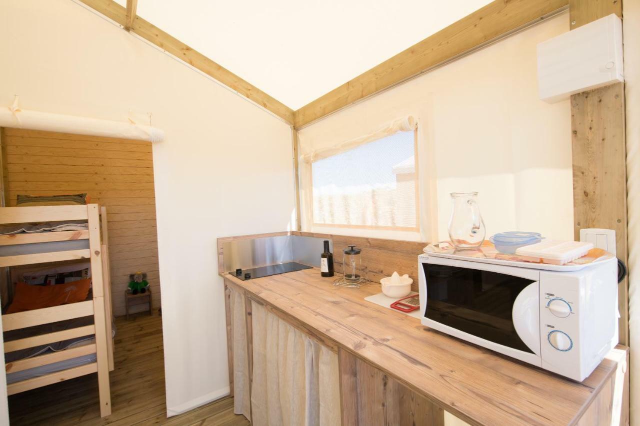 Camping Les Grenettes Sainte-Marie-de-Re Ngoại thất bức ảnh